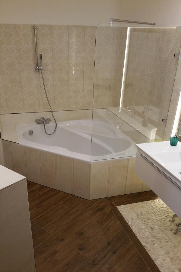In Heart Of Prague - 2Br 2Ba Elegant Downtown Apt Екстериор снимка