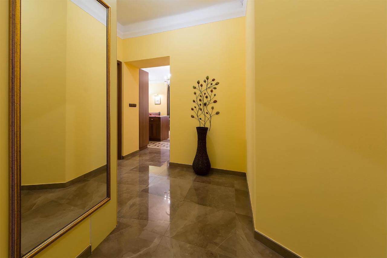 In Heart Of Prague - 2Br 2Ba Elegant Downtown Apt Екстериор снимка