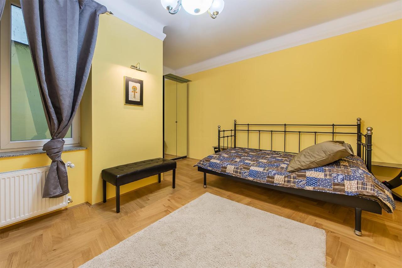 In Heart Of Prague - 2Br 2Ba Elegant Downtown Apt Екстериор снимка