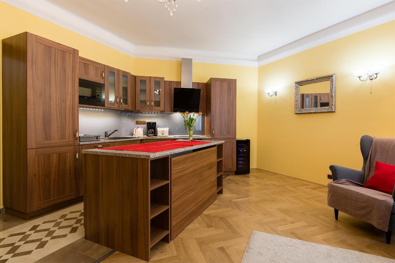 In Heart Of Prague - 2Br 2Ba Elegant Downtown Apt Екстериор снимка