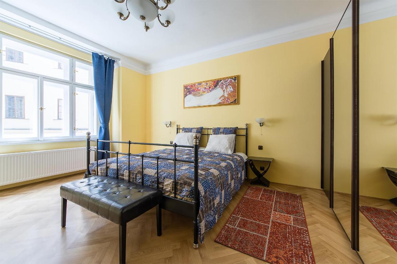 In Heart Of Prague - 2Br 2Ba Elegant Downtown Apt Екстериор снимка